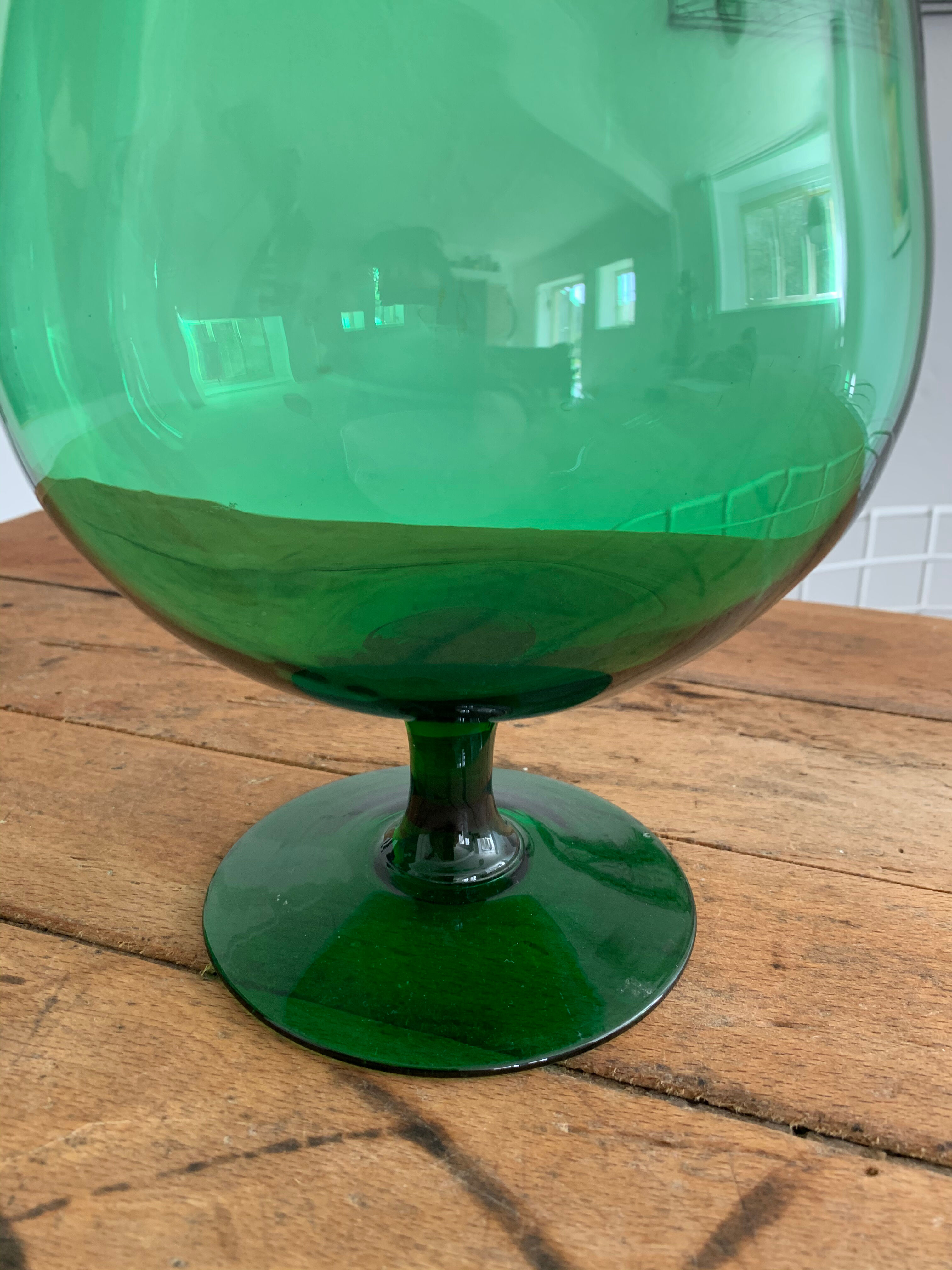 Vintage empoli glass vase