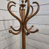 Parrot coat rack in curved wood