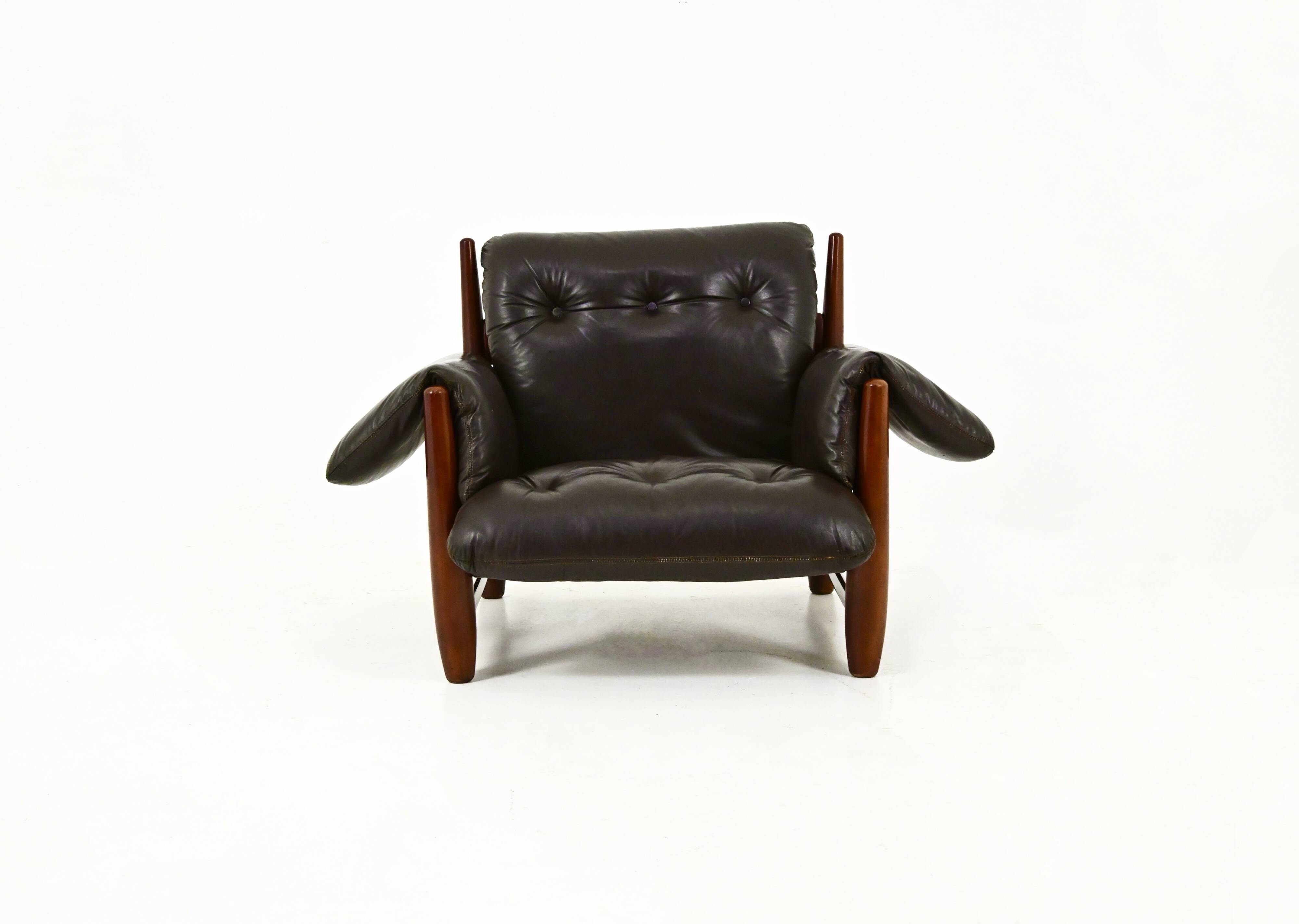 "Mole" armchair by Sergio Rodrigues for Oca, 1950s