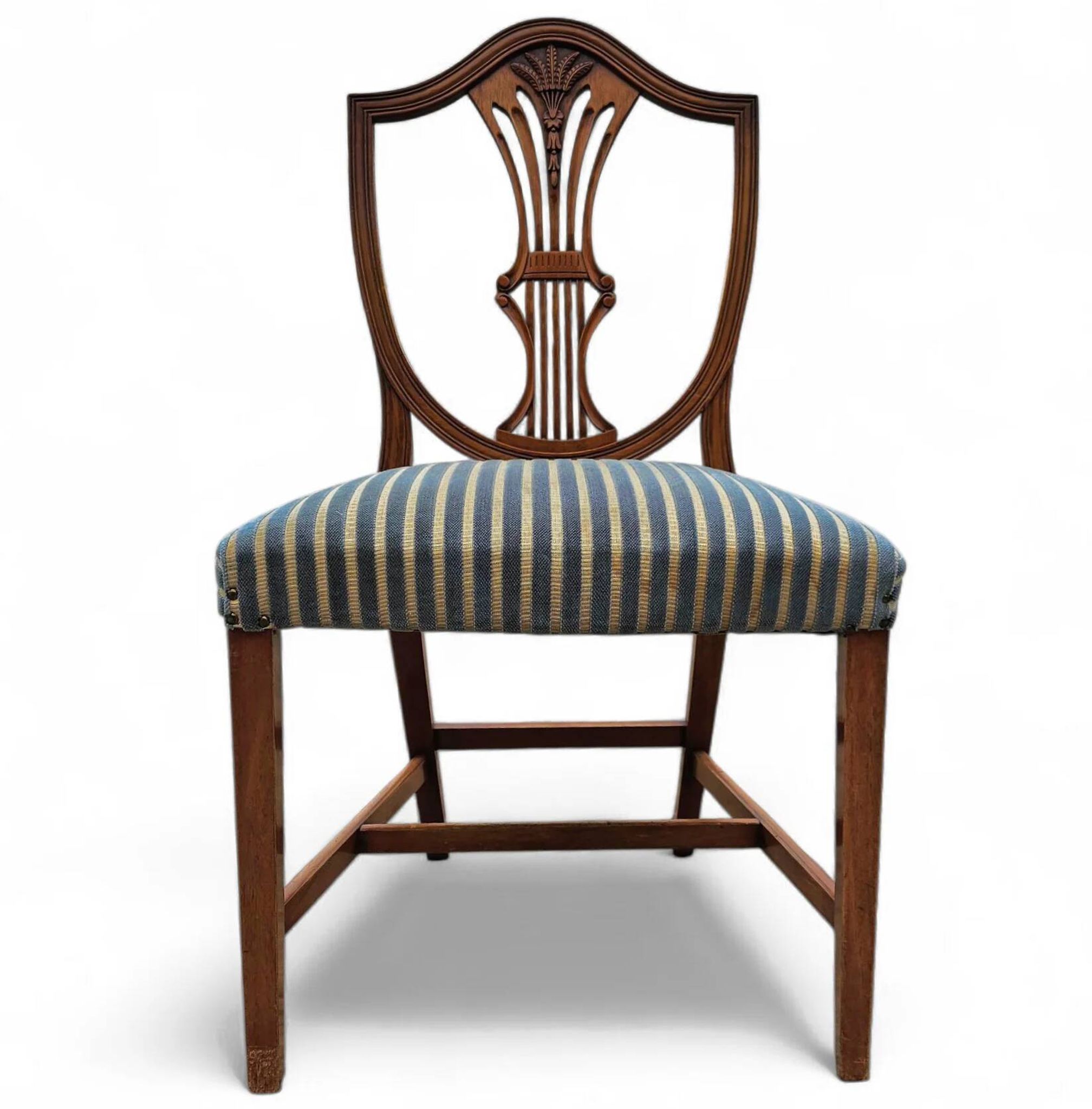 6 x English mahogany Hepplewhite chairs / 1920s