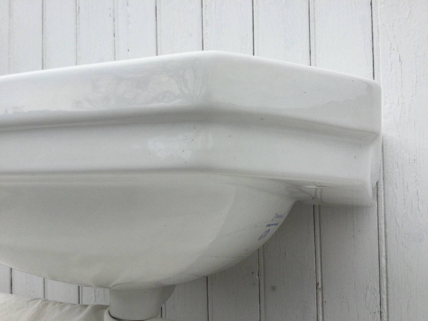 White ceramic washbasin, 1950