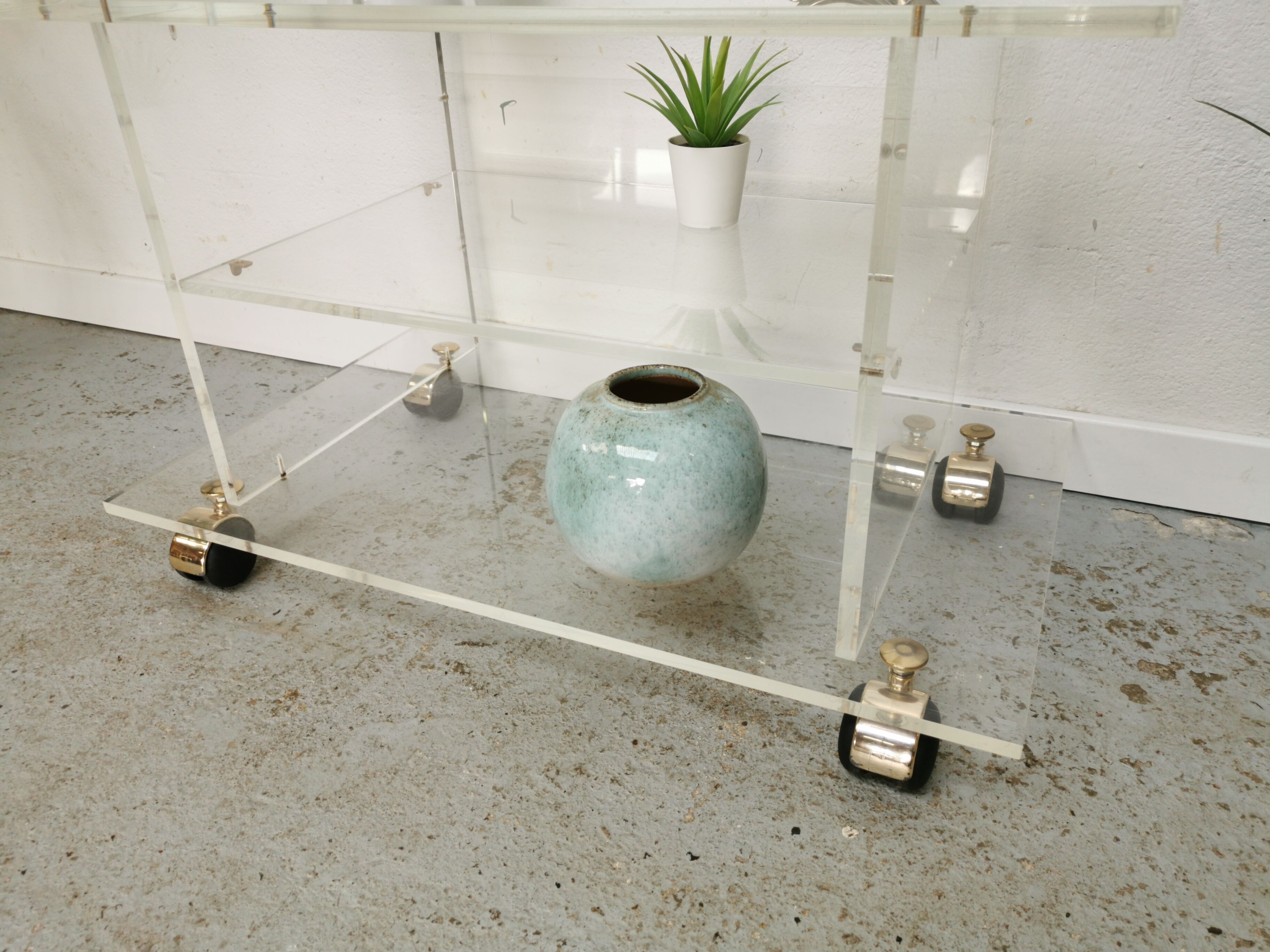 Vintage TV furniture David Lange plexiglass