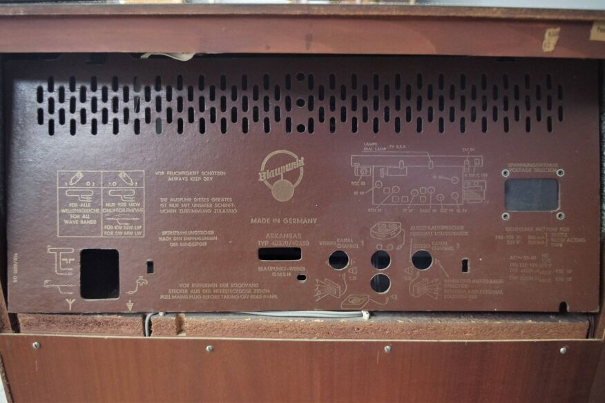 Blaupunkt Arkansas portable radio with platinum, Germany, 1950s | Selency