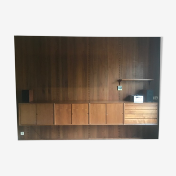 Wall with 3 rows and a cabinet drawers Poul Cadovius
