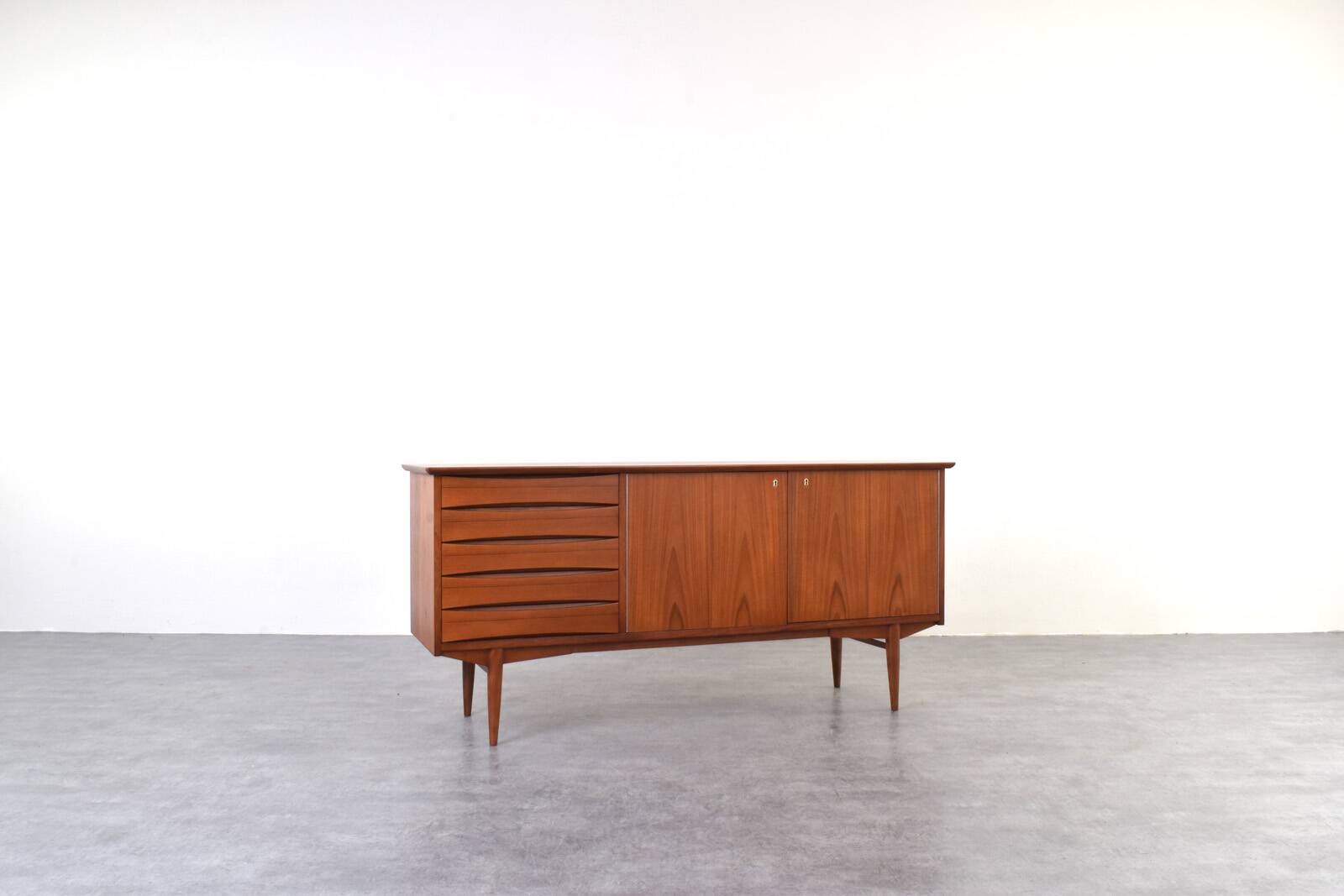 Teak enfilade from the mid-century by Frederik Kayser, 1960s.