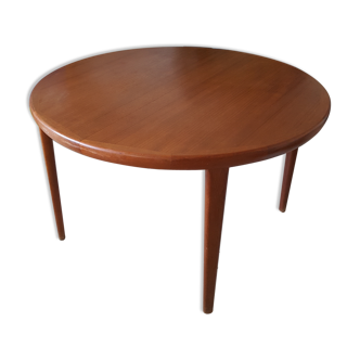 Scandinavian table