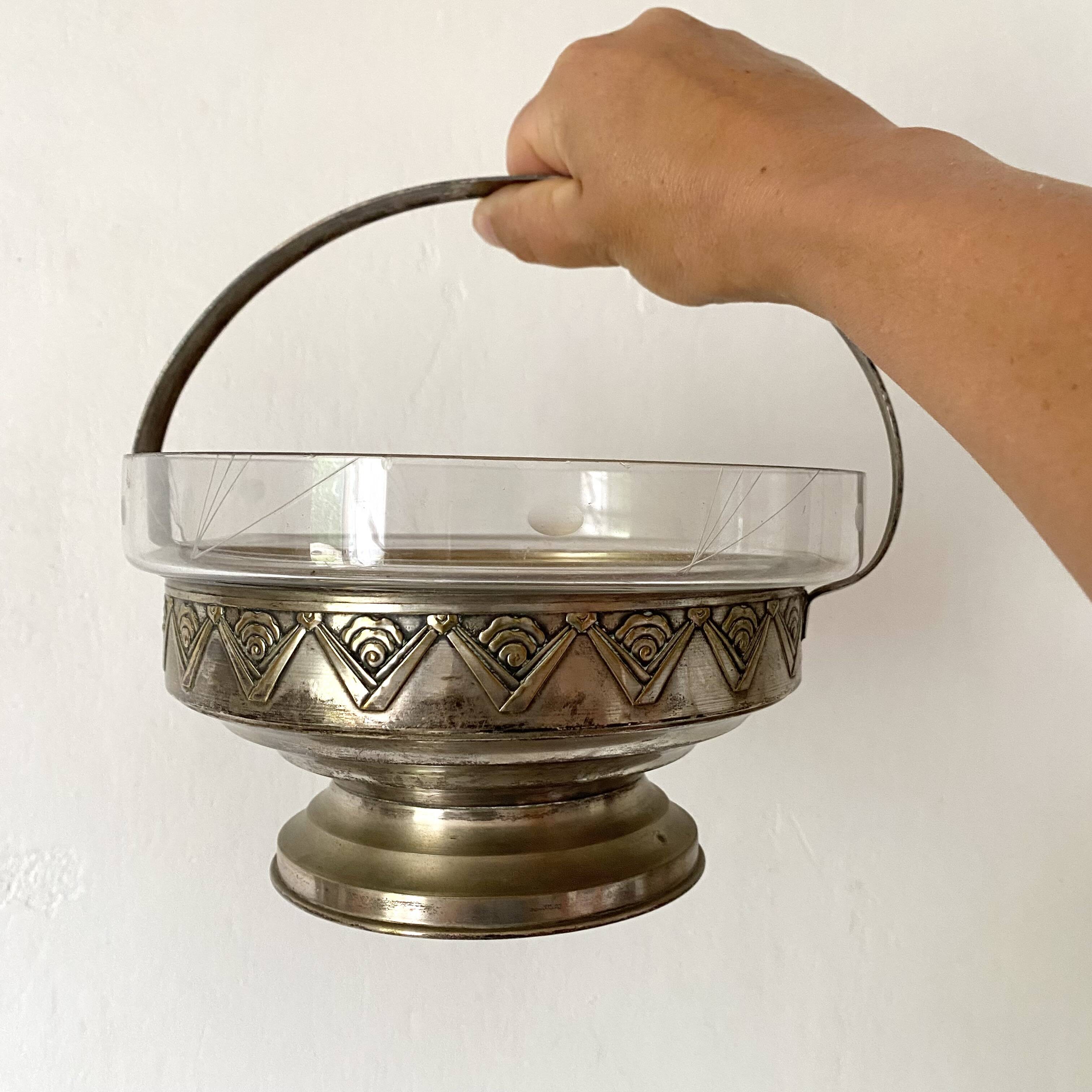 Art Deco fruit bowl in silver-plated metal and chiseled glass