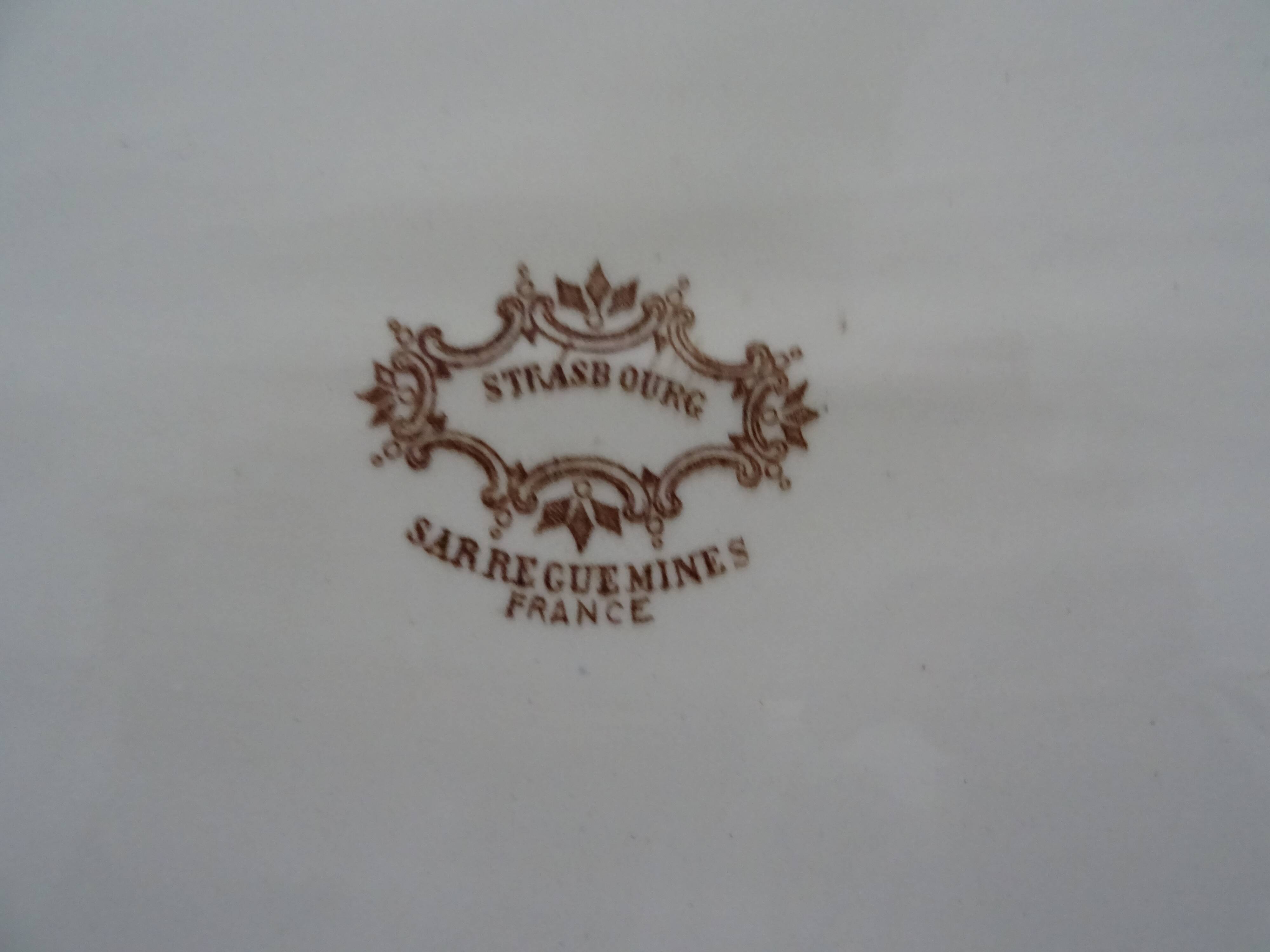 Oval dish Sarreguemines faience old flower decoration Strasbourg