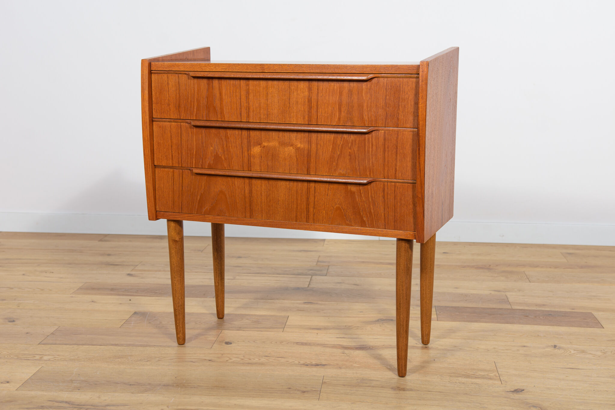 Mid-century danish teak dresser, 1960s