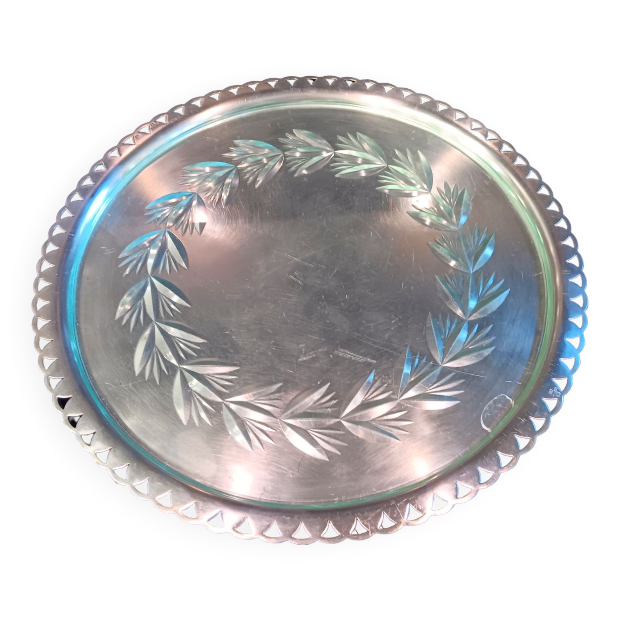 Round dish in silver-plated and glazed metal from the St Médard goldsmith's shop (hallmarks).
