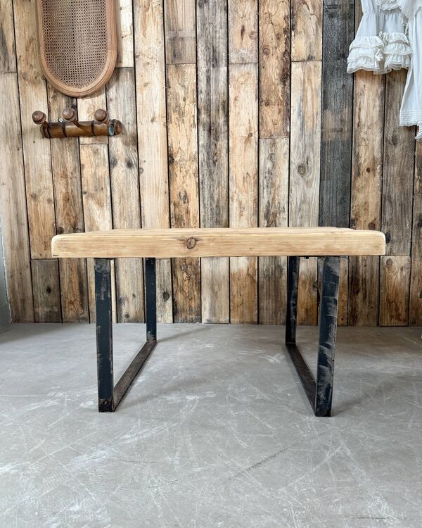 Table basse en bois et métal SNCF