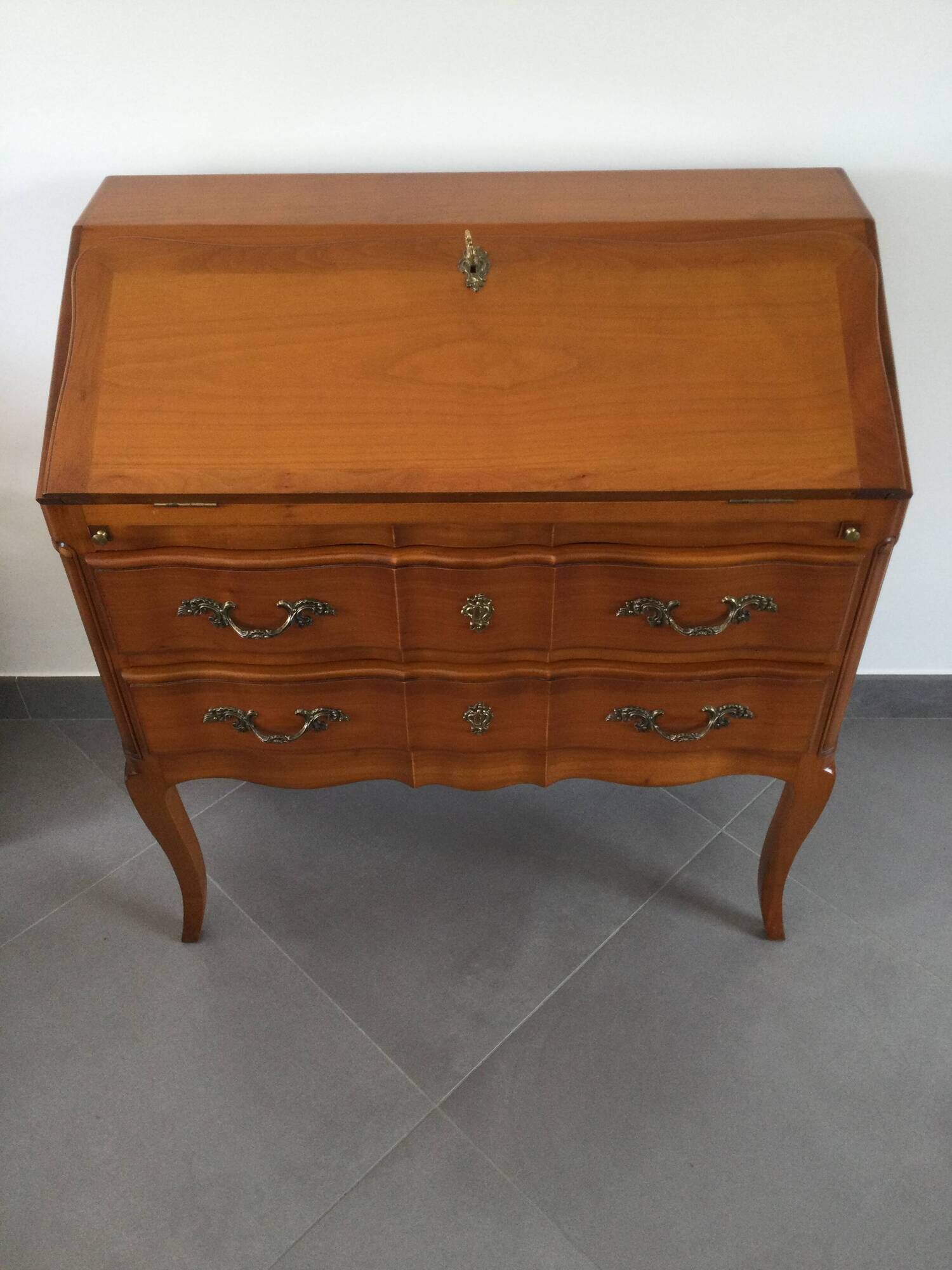 Bureau Dos d'âne En Merisier