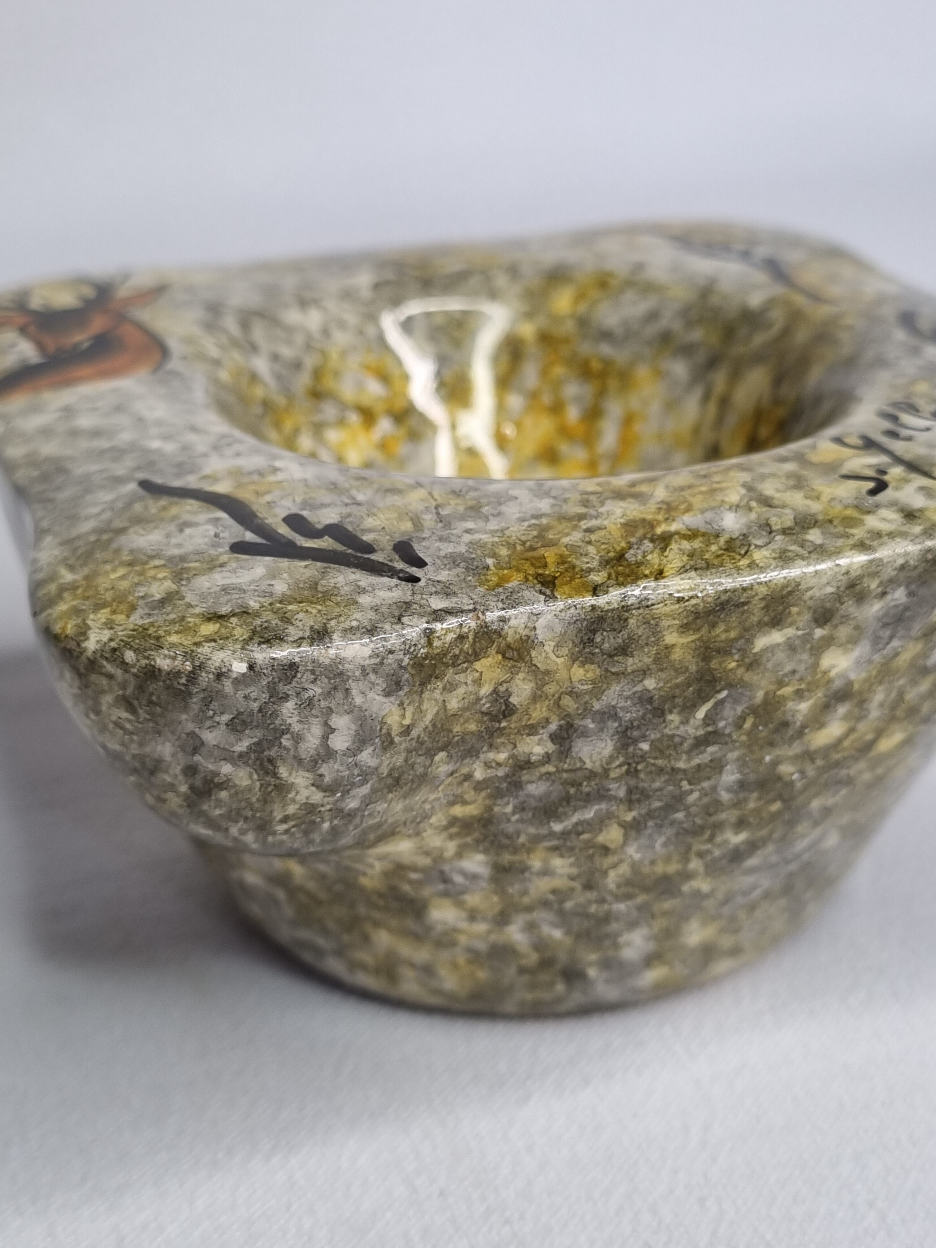 Empty pocket in vintage glazed ceramic signed "Gelb"
