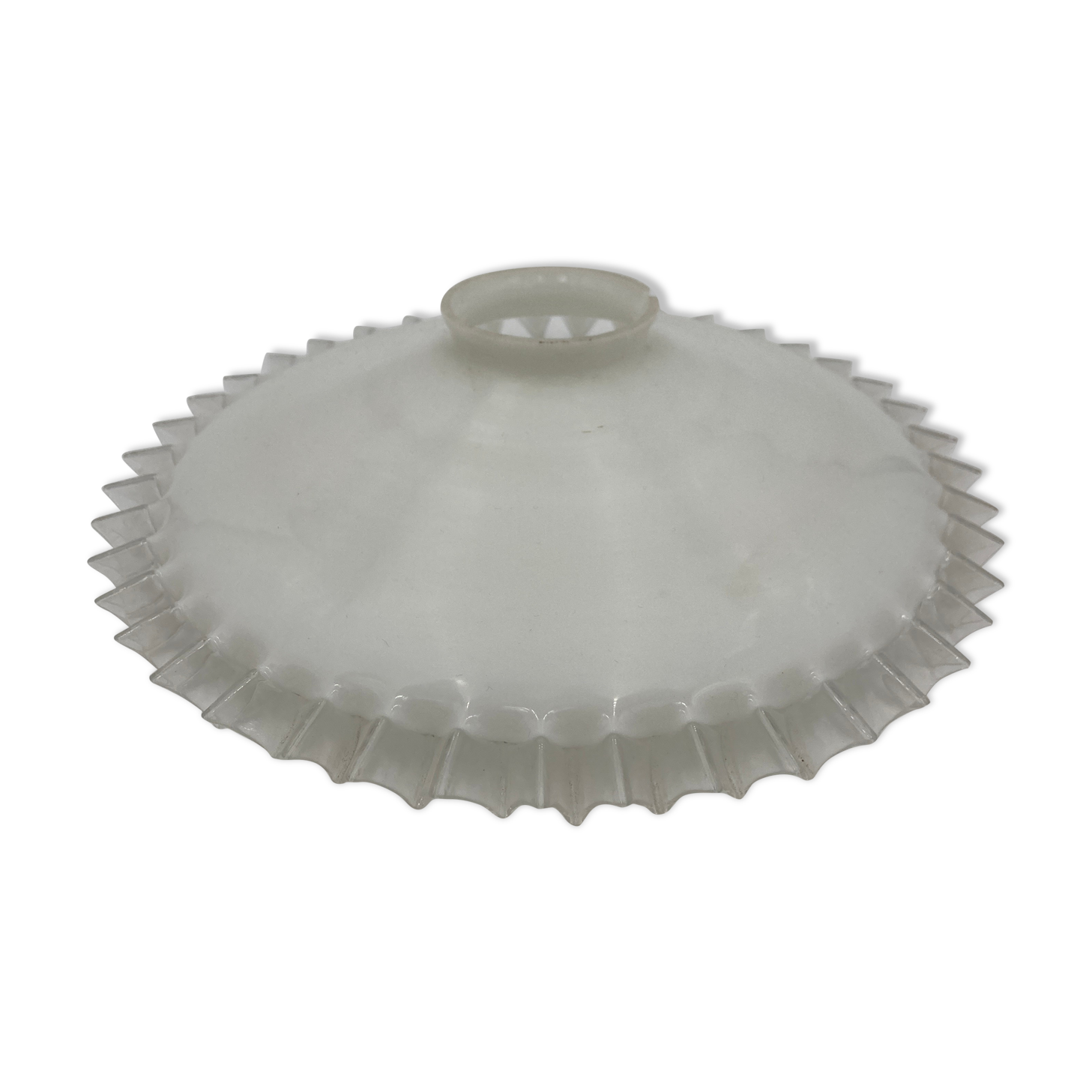 Corrugated opaline glass wafer