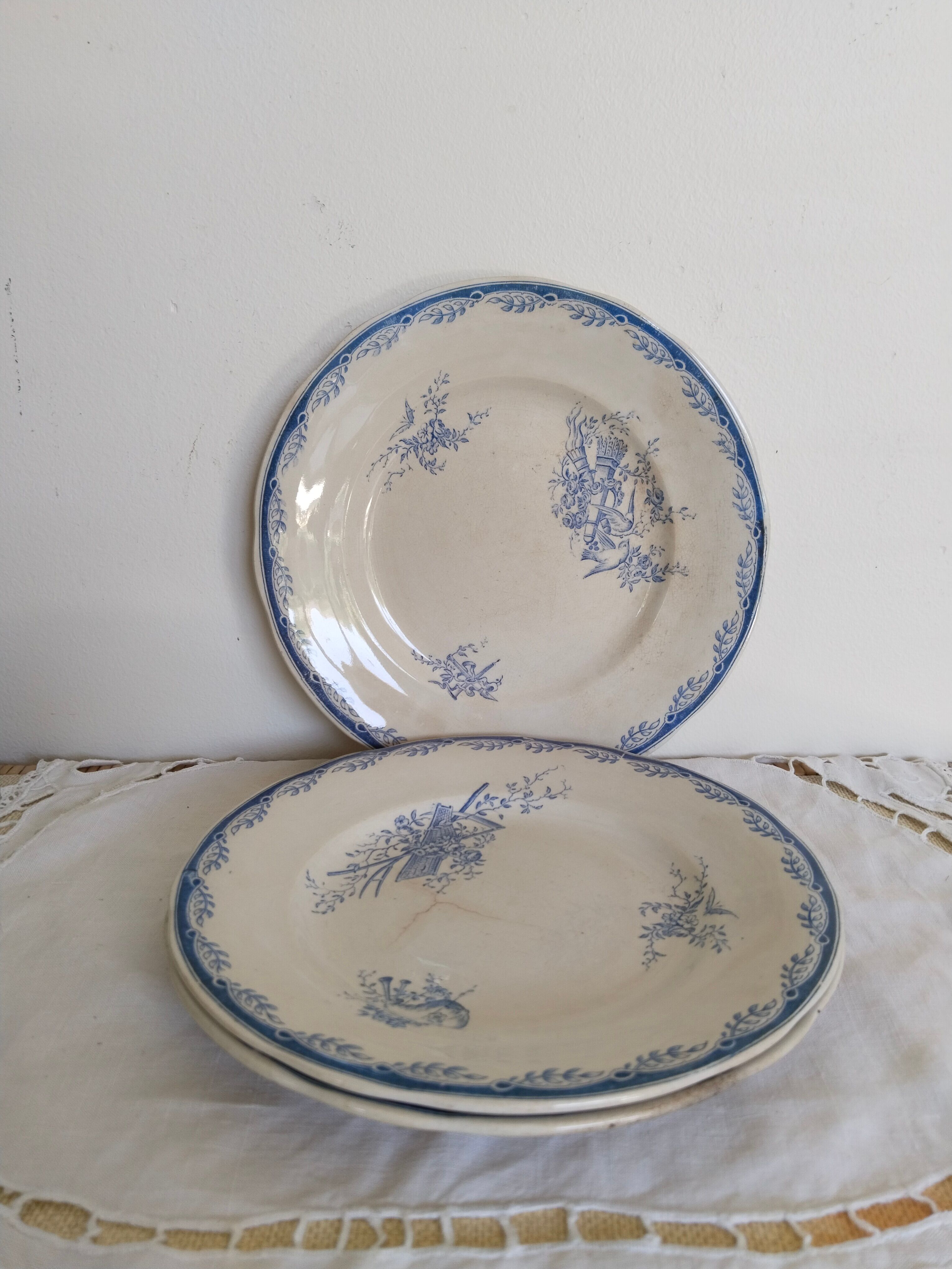 Earthenware dinner plates from Sarreguemines, Watteau, U & C, 1950s