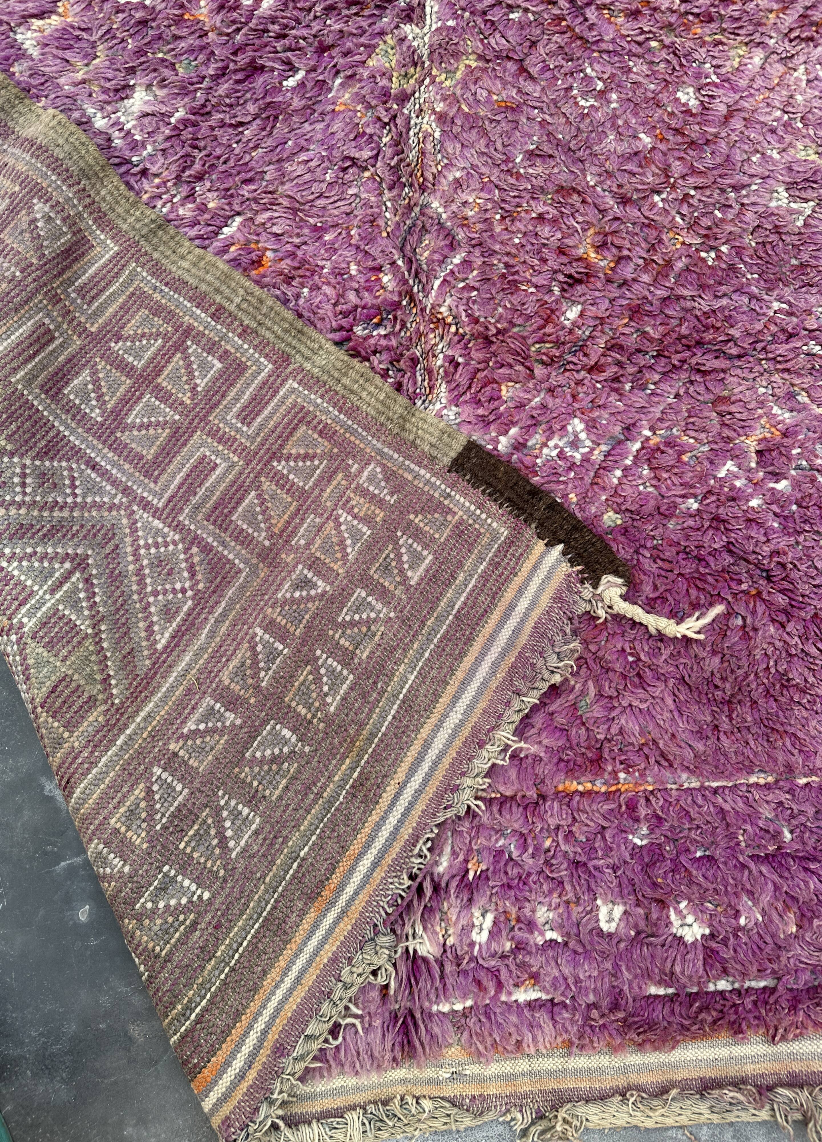 Moroccan rug Beni M'Guild purple - 325 x 183 cm