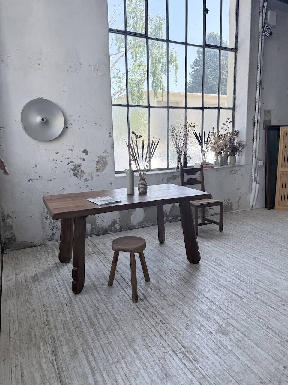 Brutalist oak table by De Puydt, Belgium 1970