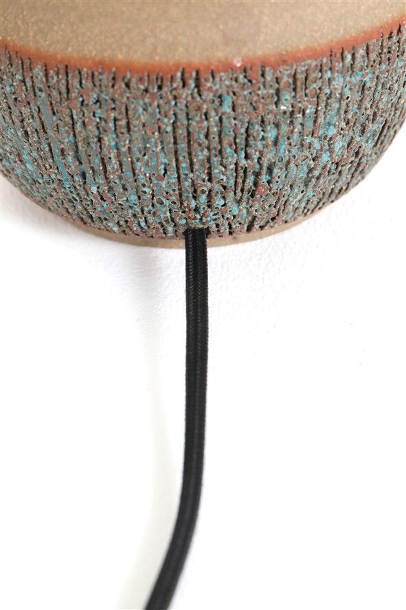 Søholm / Einar Johansen “3072” ceramic table lamp / handcrafted / mid-century Danish modern design / 1960s / 1970s