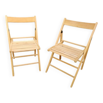 Paire de chaises pliantes en bois