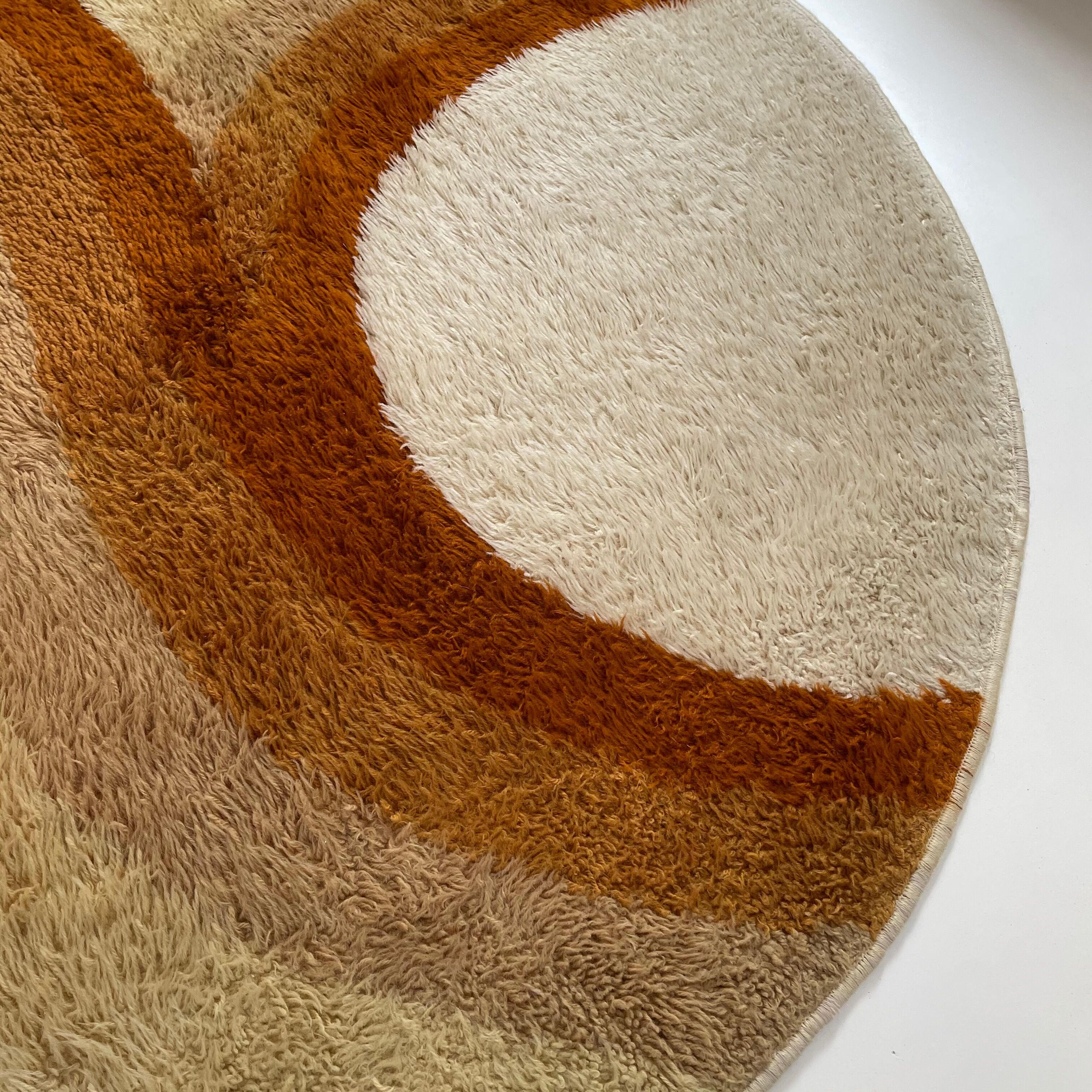 Pile rya rug by desso, netherlands