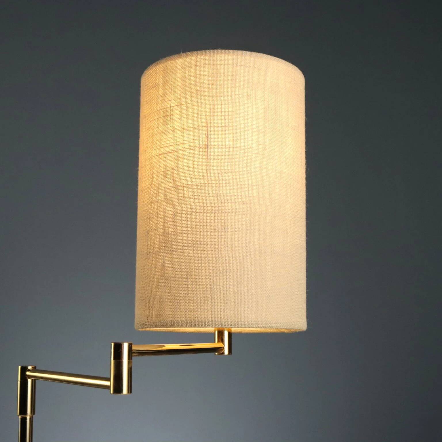 Vintage table lamp in metal and fabric, Italian design, 1980s.