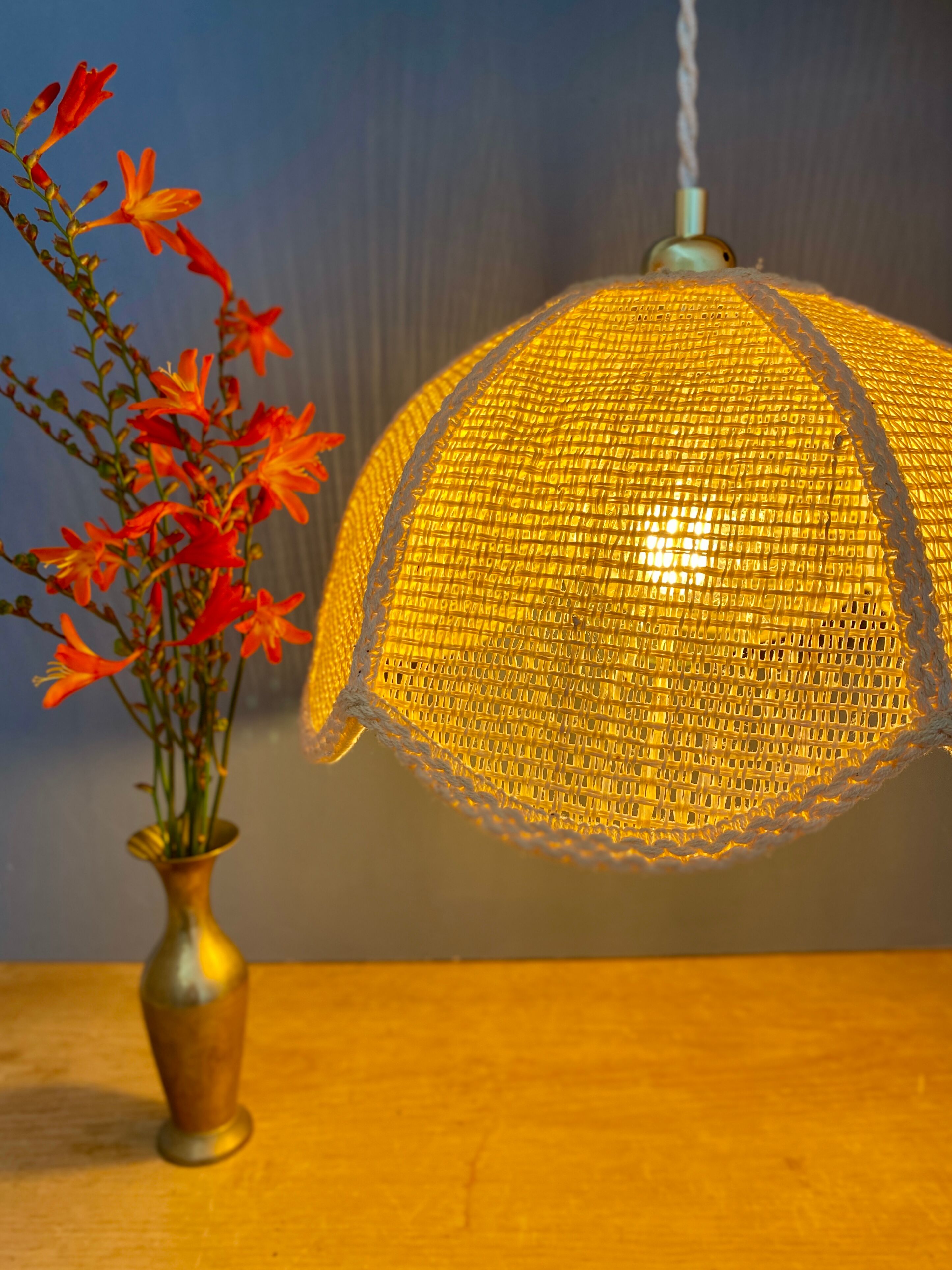 Suspension lamp vintage pink