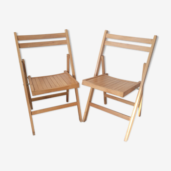 Paire de chaises pliantes en bois vintage