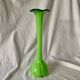 Vase soliflore vintage en verre soufflé vert - 43 cm