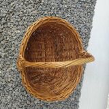 Panier en osier vintage