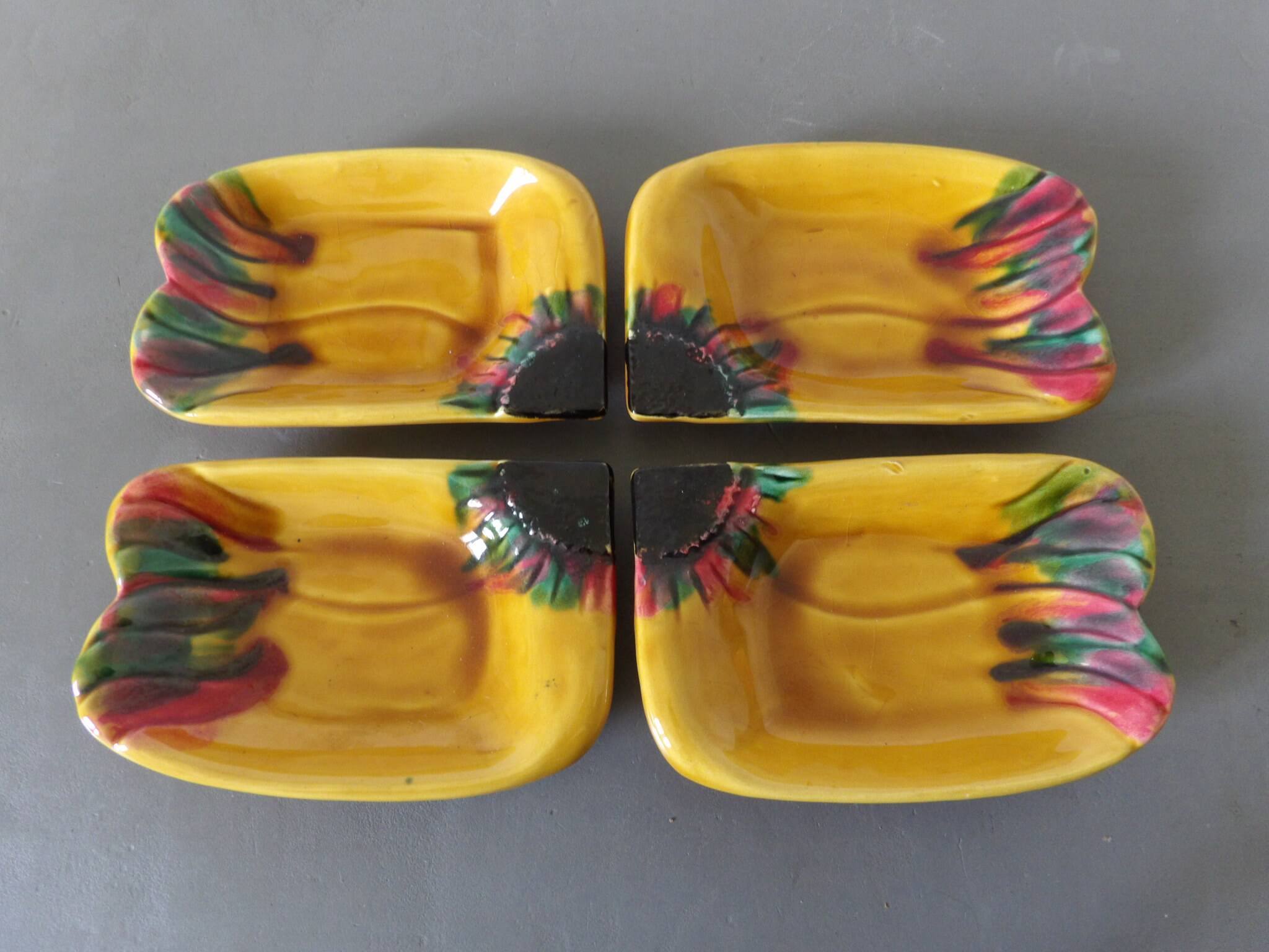 4 aperitif serving bowls