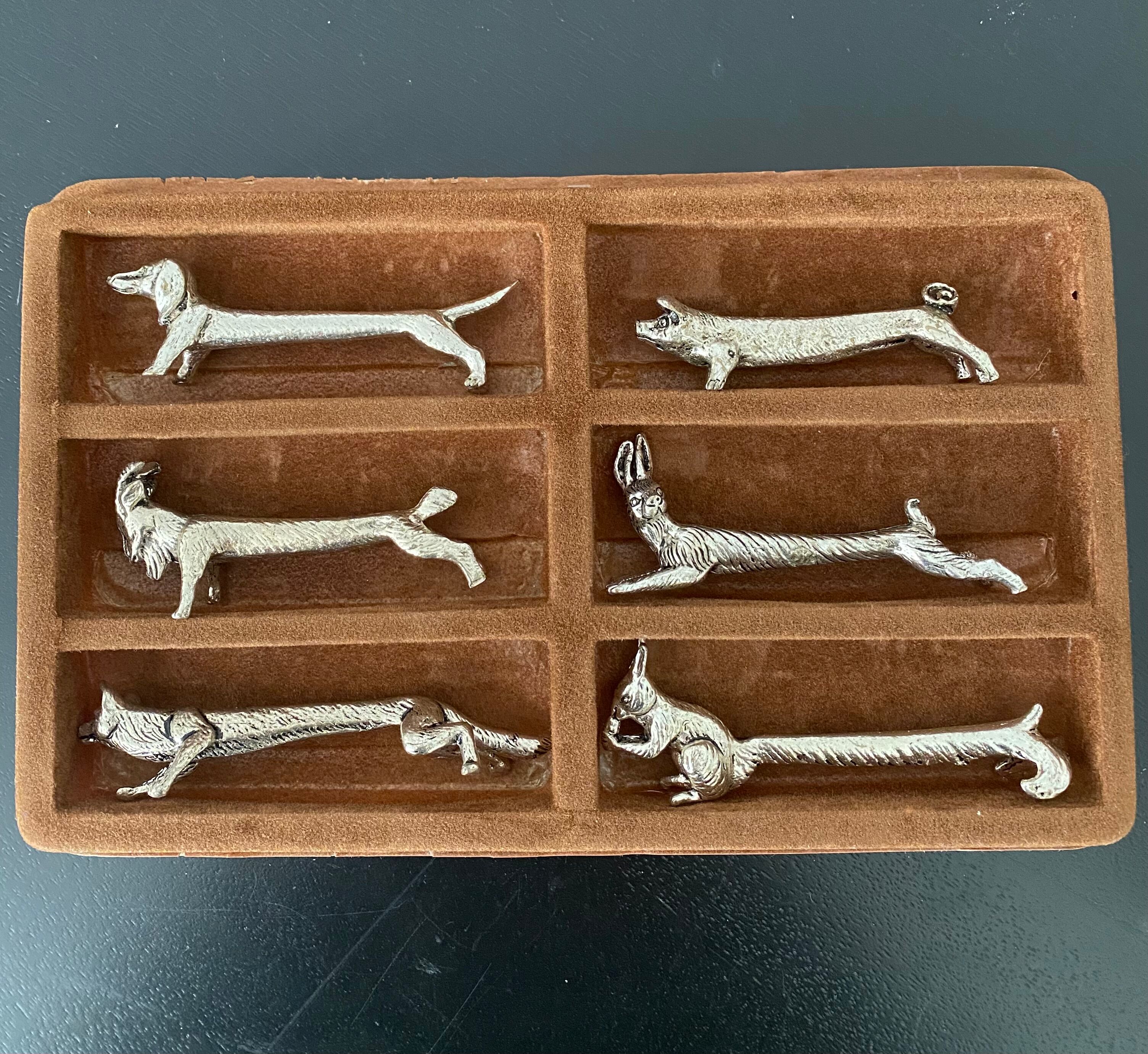 6 various animal knife holders
