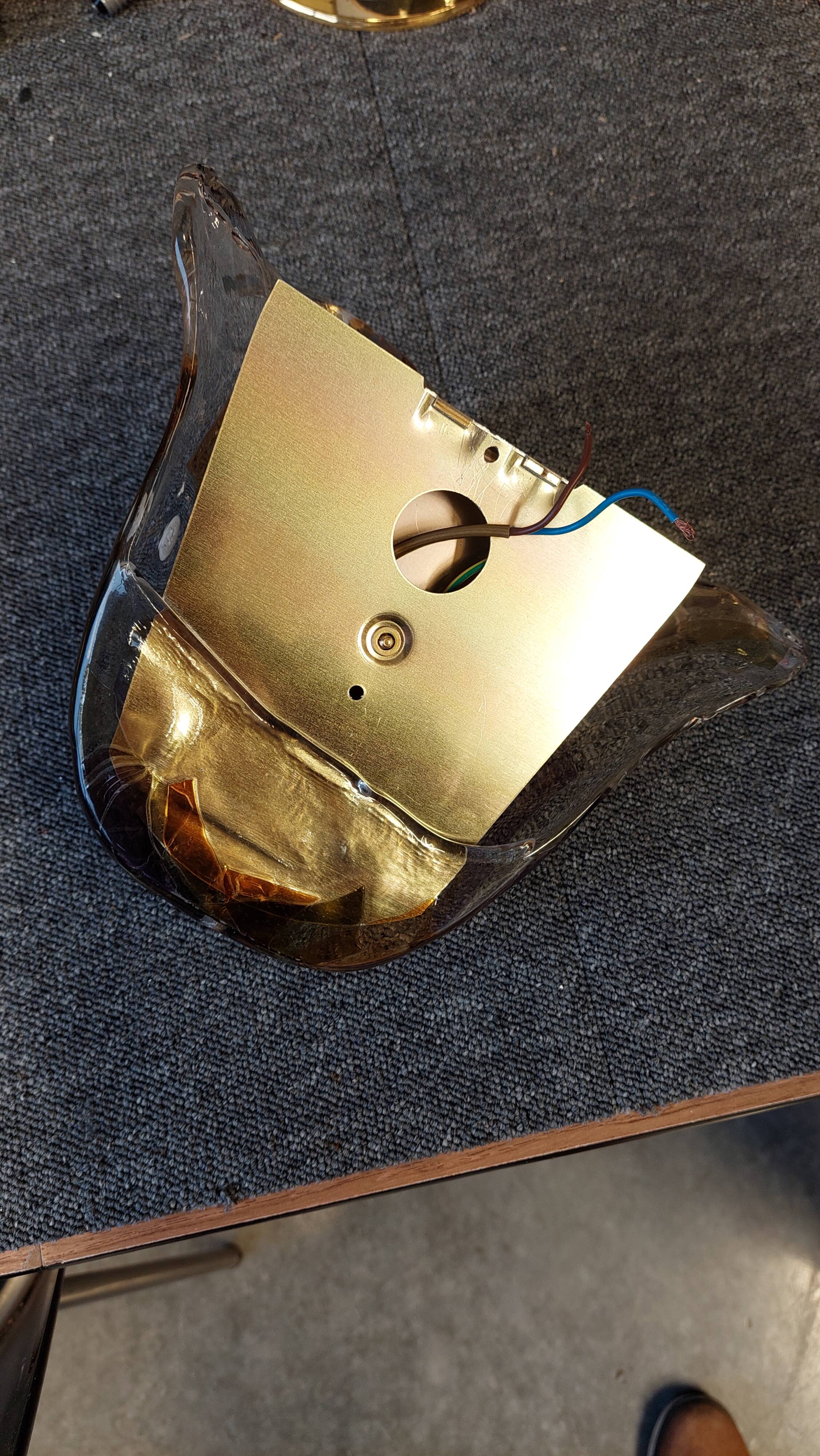 Set of 2 Brass and Muranoglass ‘Shell’ wall sconces by La Murrina