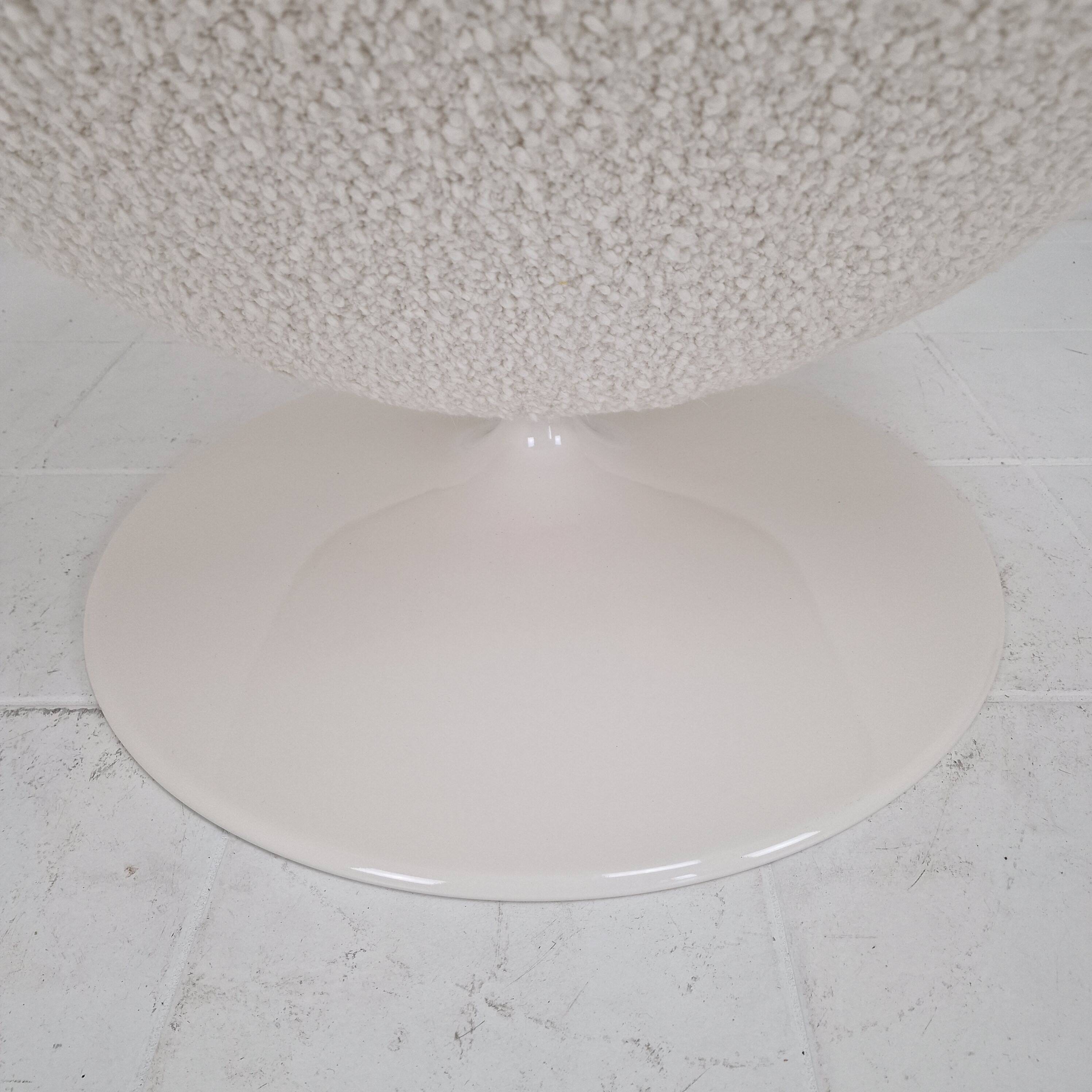 Restored Artifort F518 Lounge Chair by Geoffrey Harcourt in Bouclé Fabric