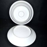 Lot de 2 plats ronds en porcelaine ancienne à liseré vert et or - Limoges?