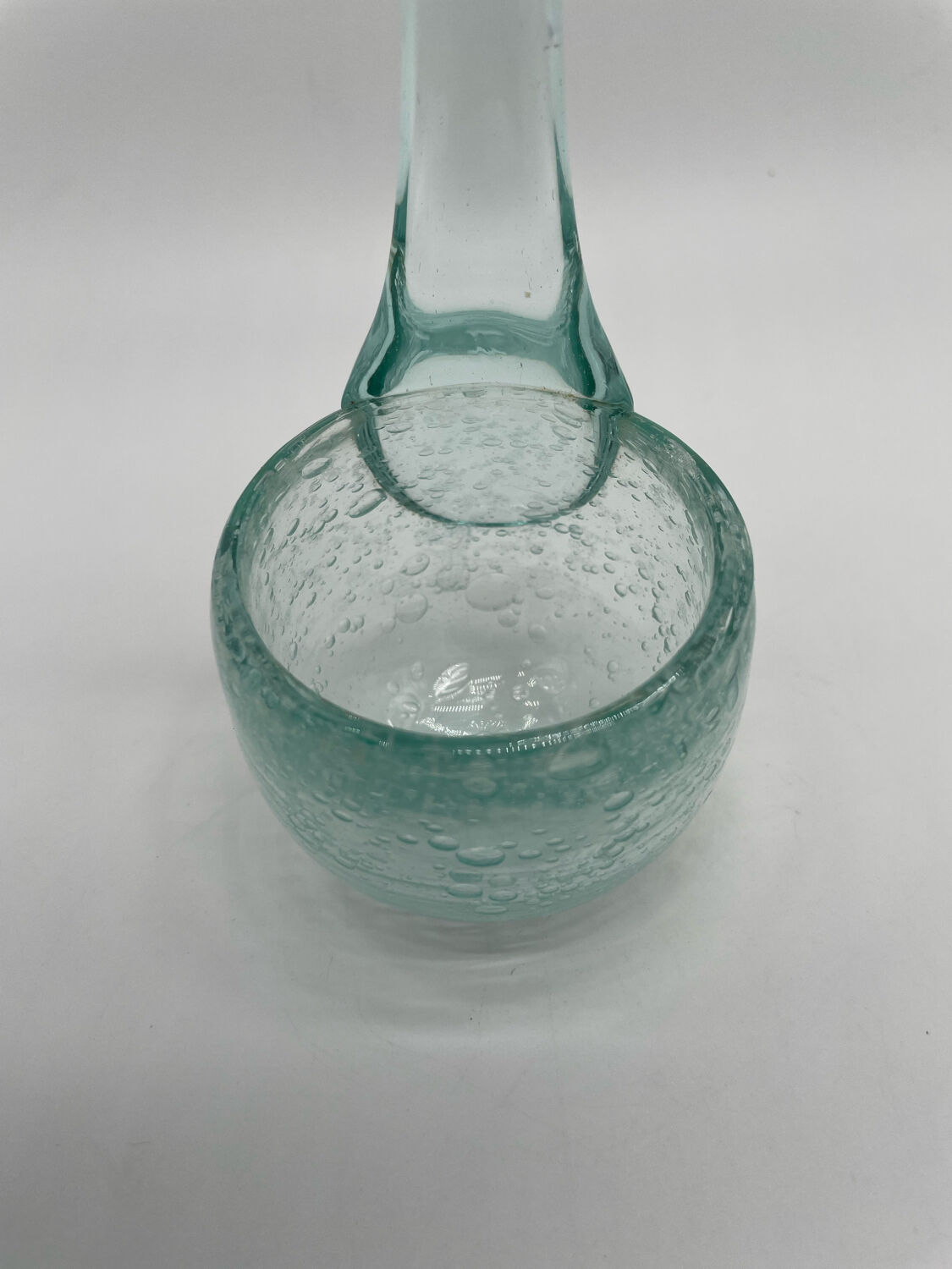 Punch service, Medici sangria in blue bubbled glass