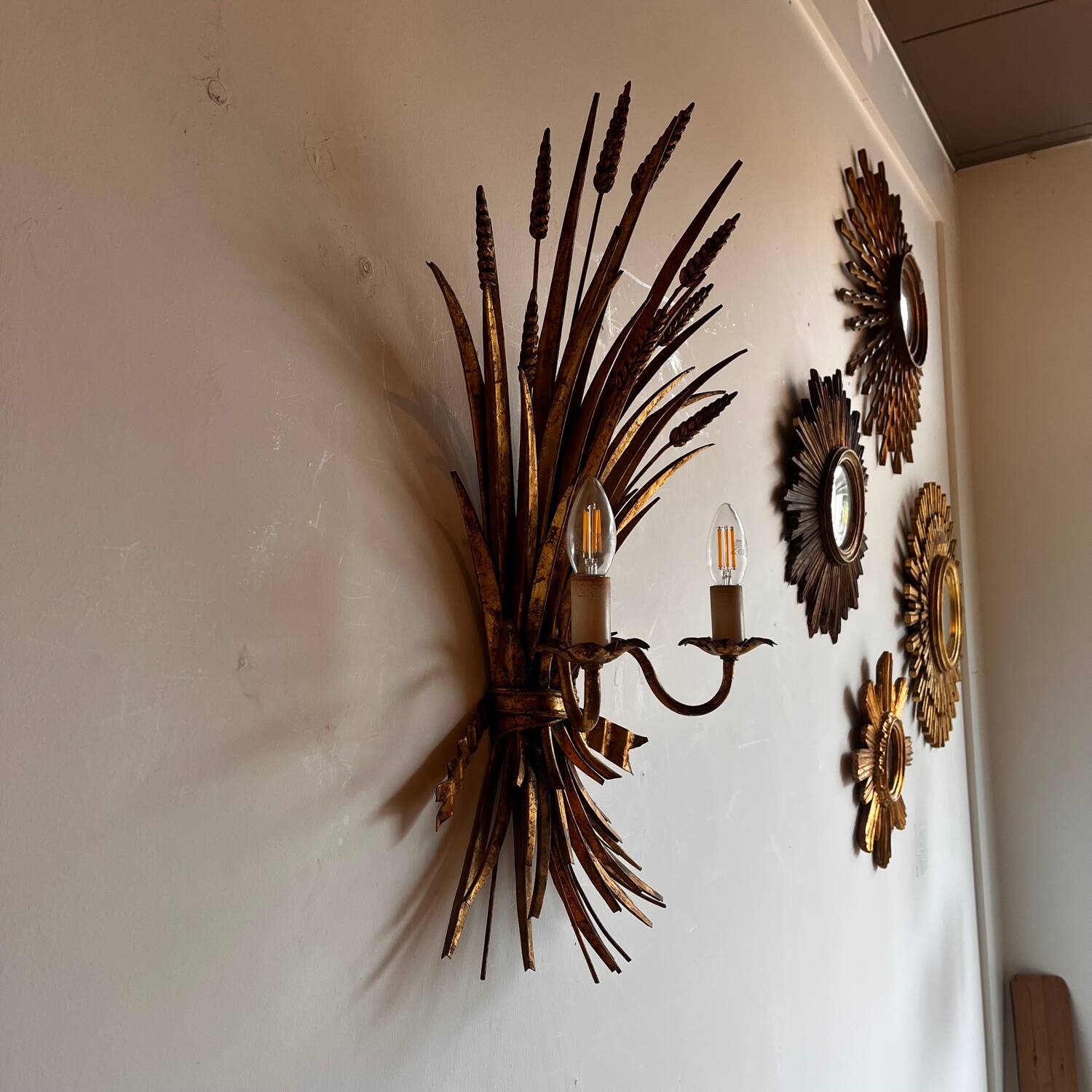 Applique murale en laiton « Gerbe de blé » de Hans Kögl