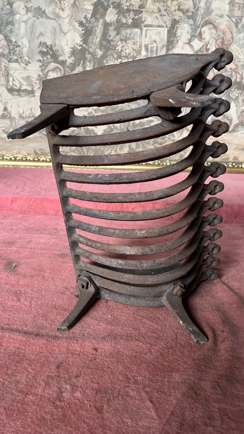 Cast iron chimney grille