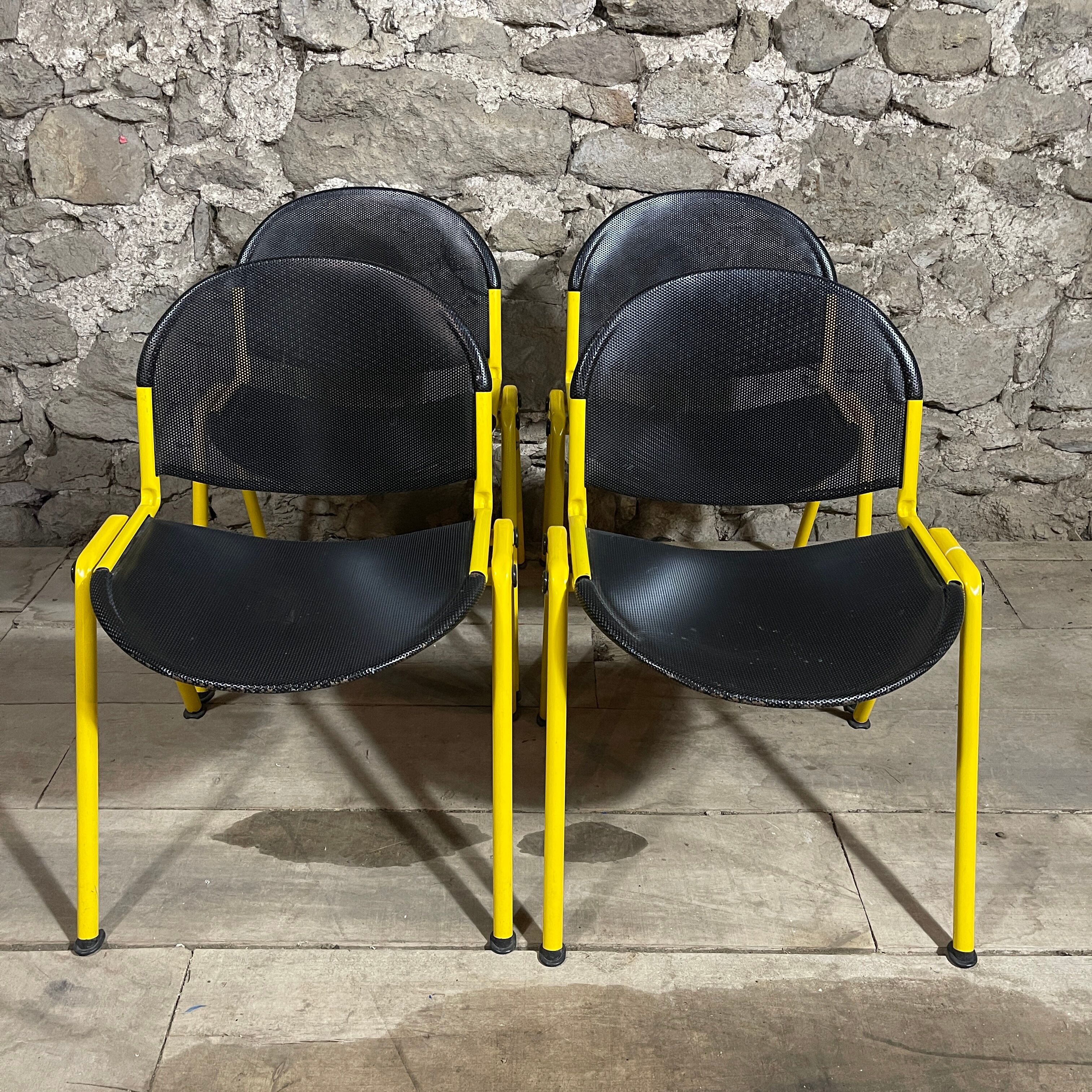 Series of 4 Chairs Lamm Parma