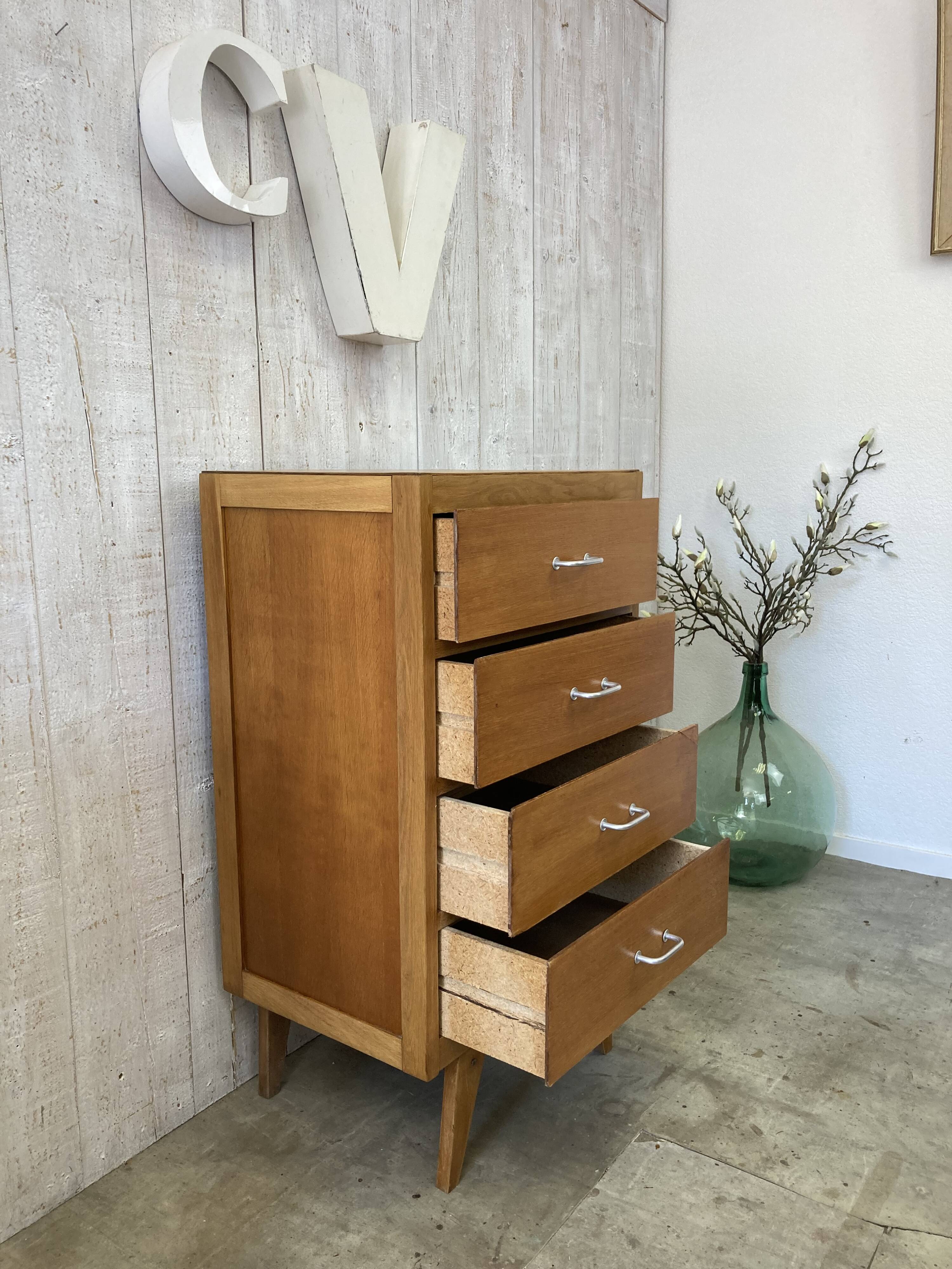 Chiffonier with compass feet