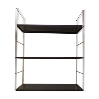 Golden and brown stringed shelf in metal