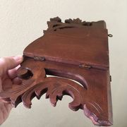 Étagère d'angle en bois massif chantourné pliable art nouveau