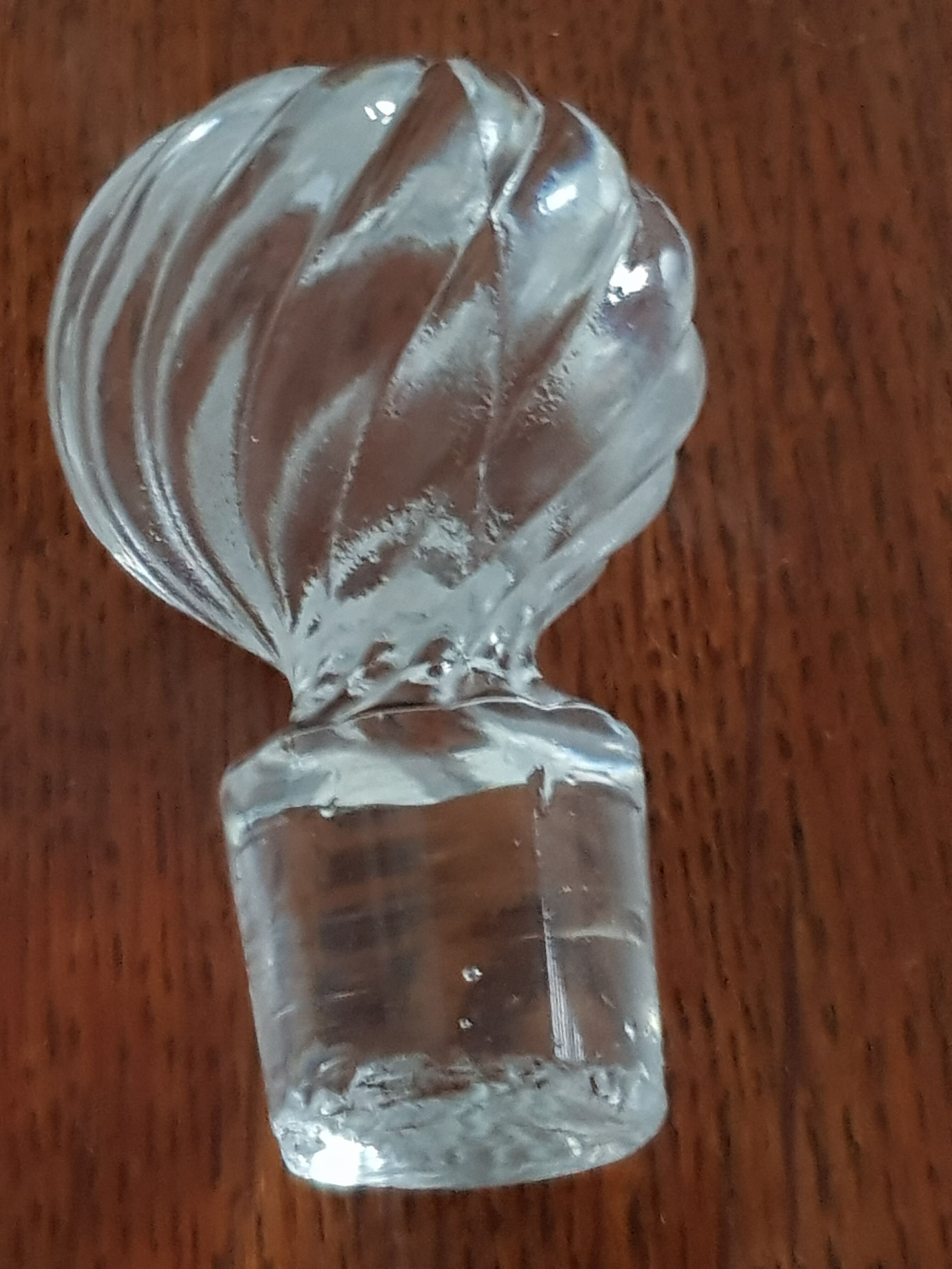 Série de 4 flacons de parfum