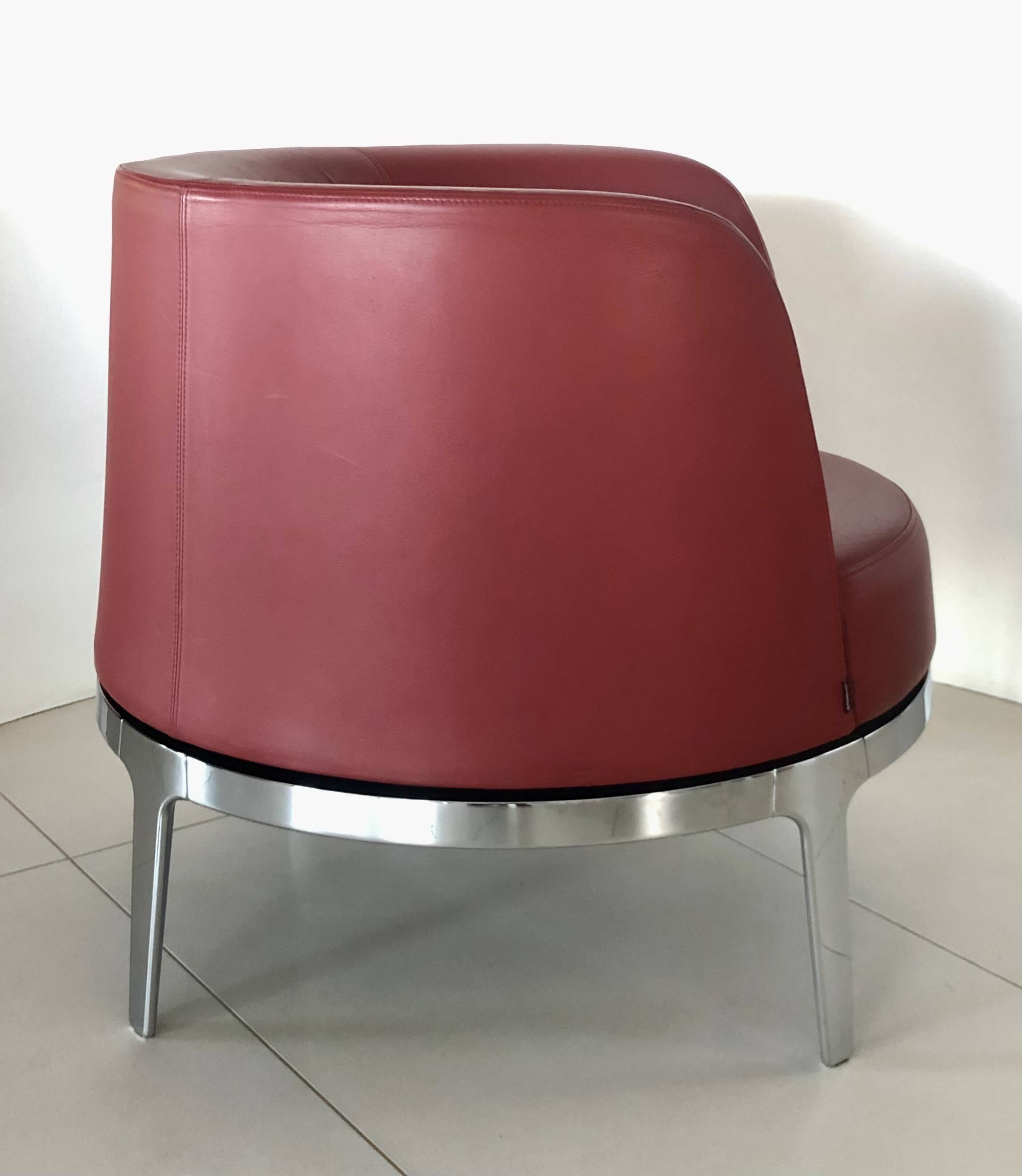 Fauteuil rotatif en cuir Bordeaux par Carl Öjerstam pour Materia, Suède post 2000