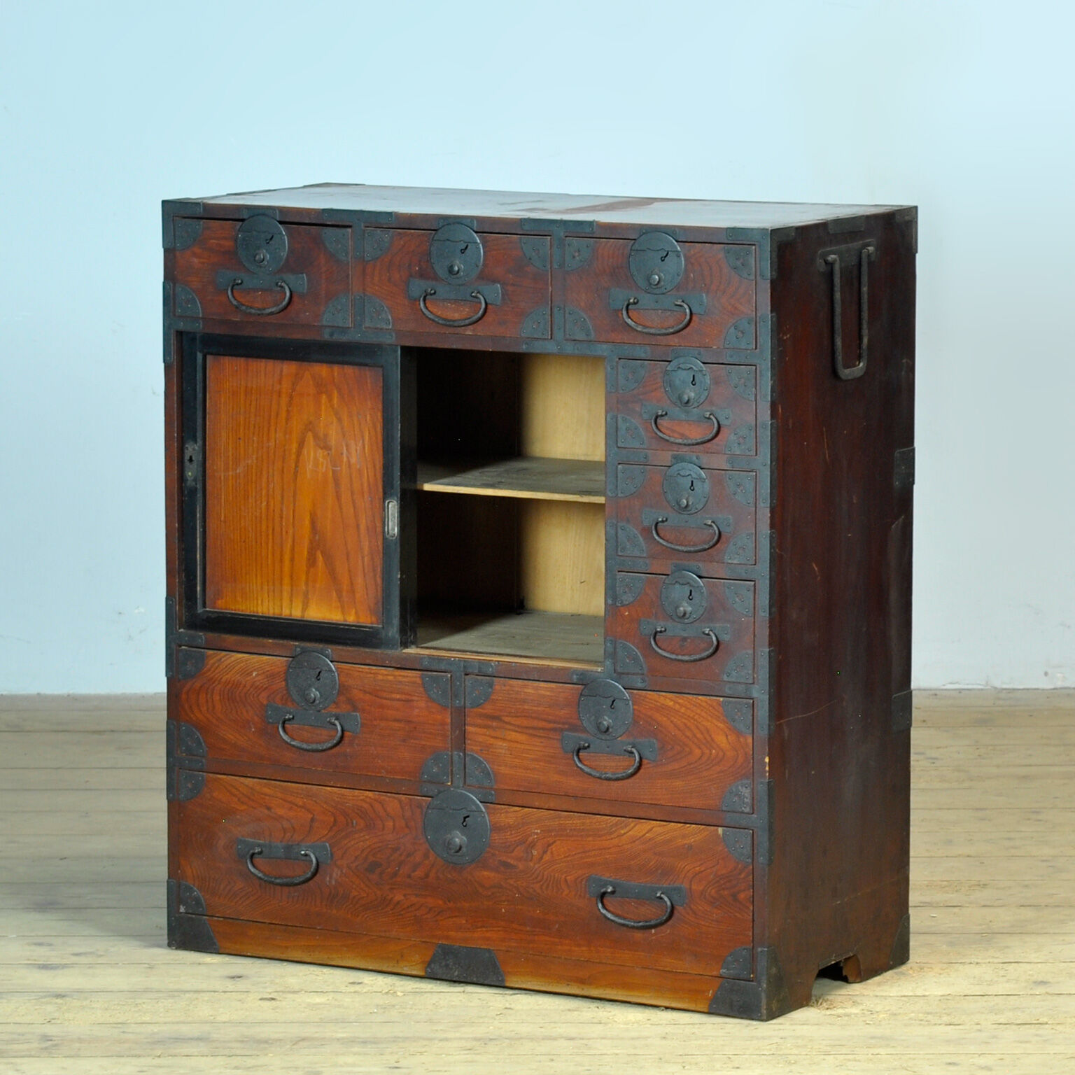 Commode japonaise Tansu, vers 1890
