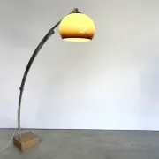 Grand lampadaire à arc extensible, années 1970