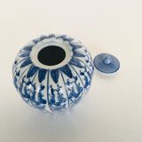 Chinese ceramic pot