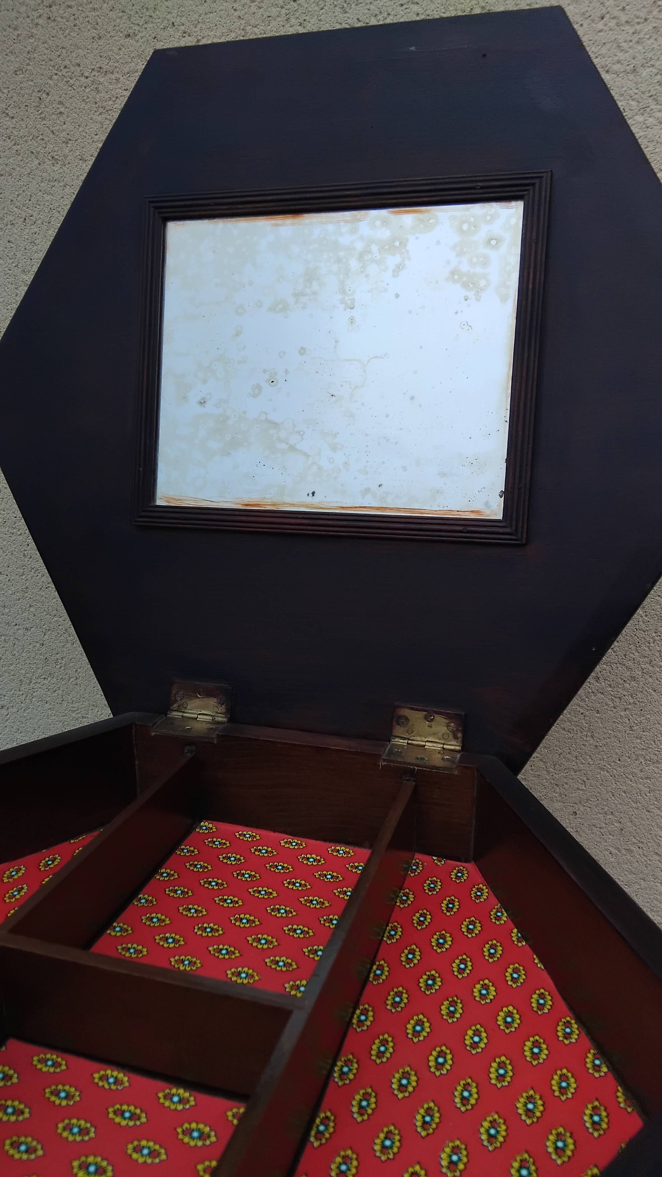 Vintage Art Deco powder room dressing table