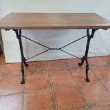 Table de bistrot piètement fonte dessus chêne