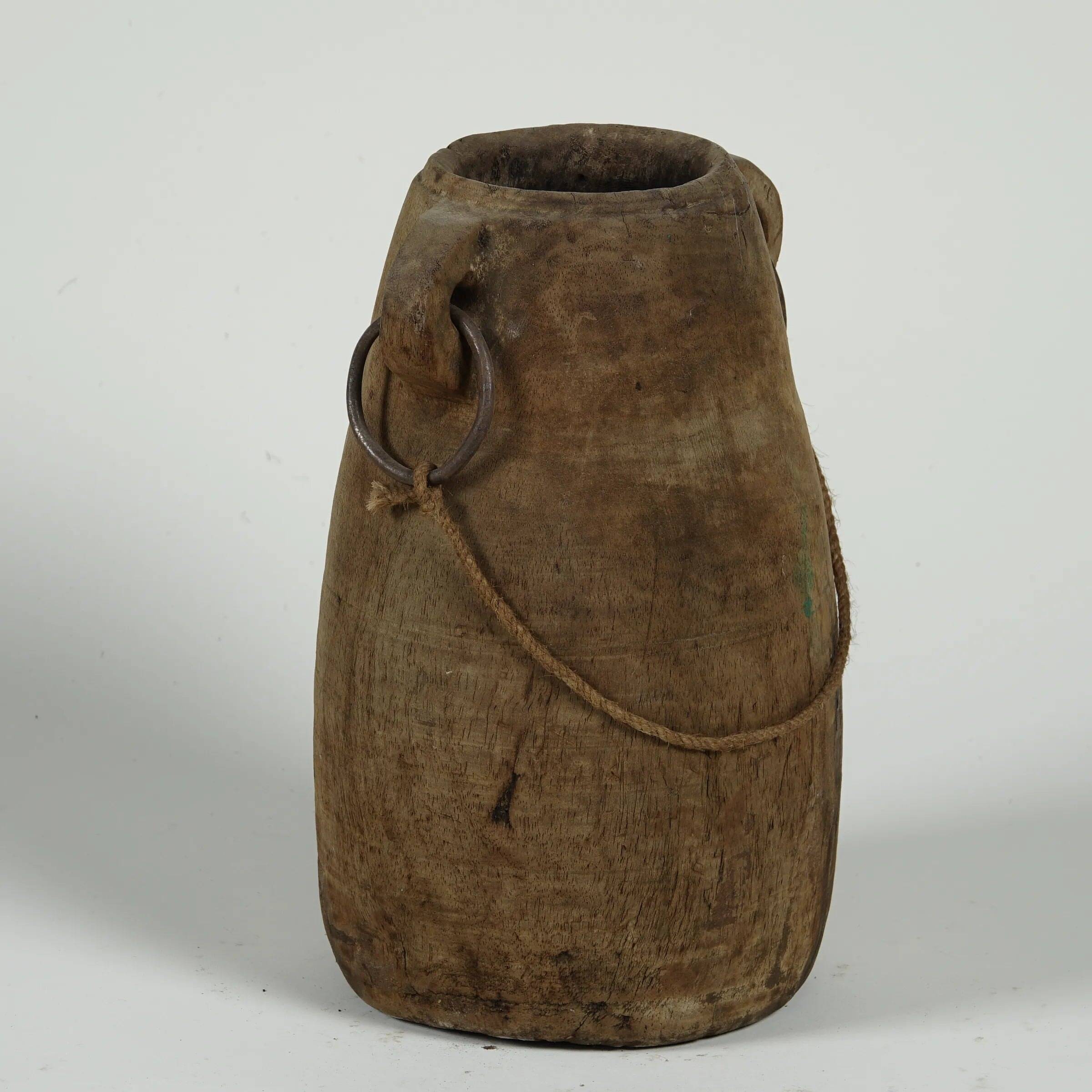 Gala - Wooden pot no. 26