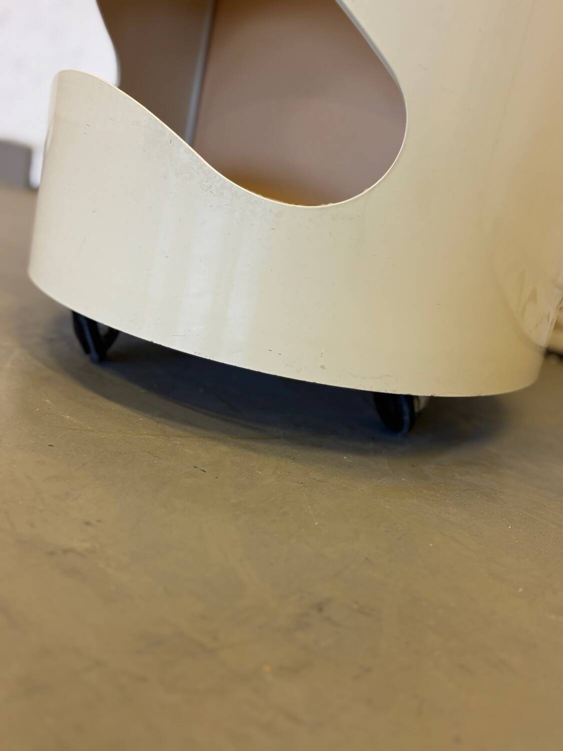 ROBO Bar Cabinet by Joe Colombo